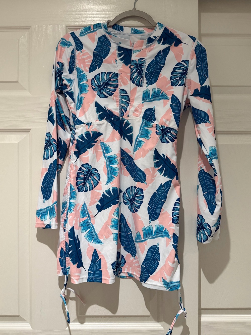Daci Women Pink Leaves Rash Guard Top Long Sleeve UPF 50+ Size M
